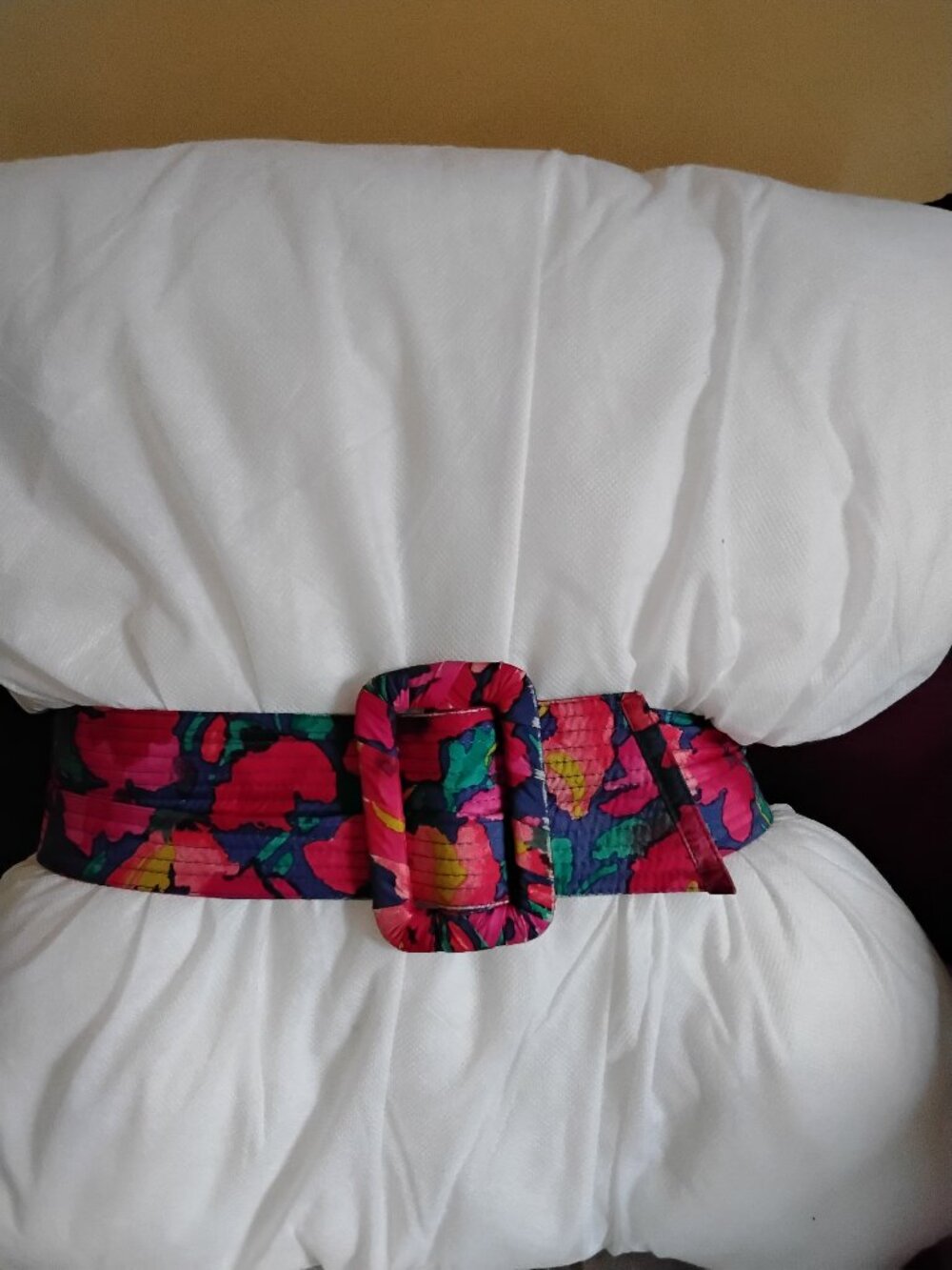 Floral silk belt, size Small